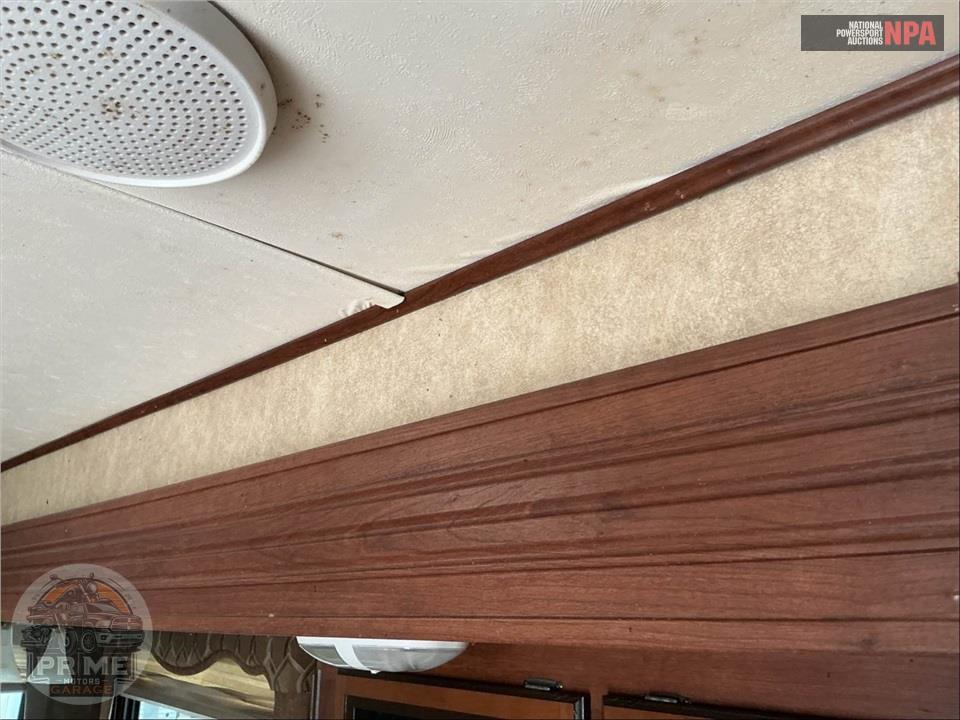 2014 Crossroads Rv M-31 SB - ZINGER REZERVE SERIES — фото 36