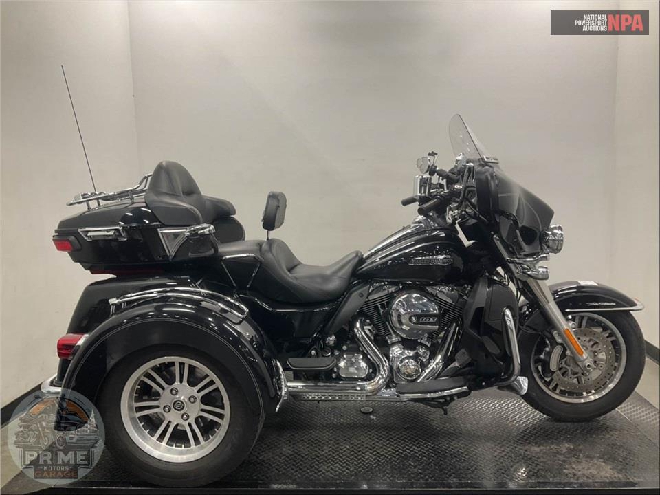2015 Harley-Davidson FLHTCUTG TRIGLIDE ULTRA CLASSIC — фото 1