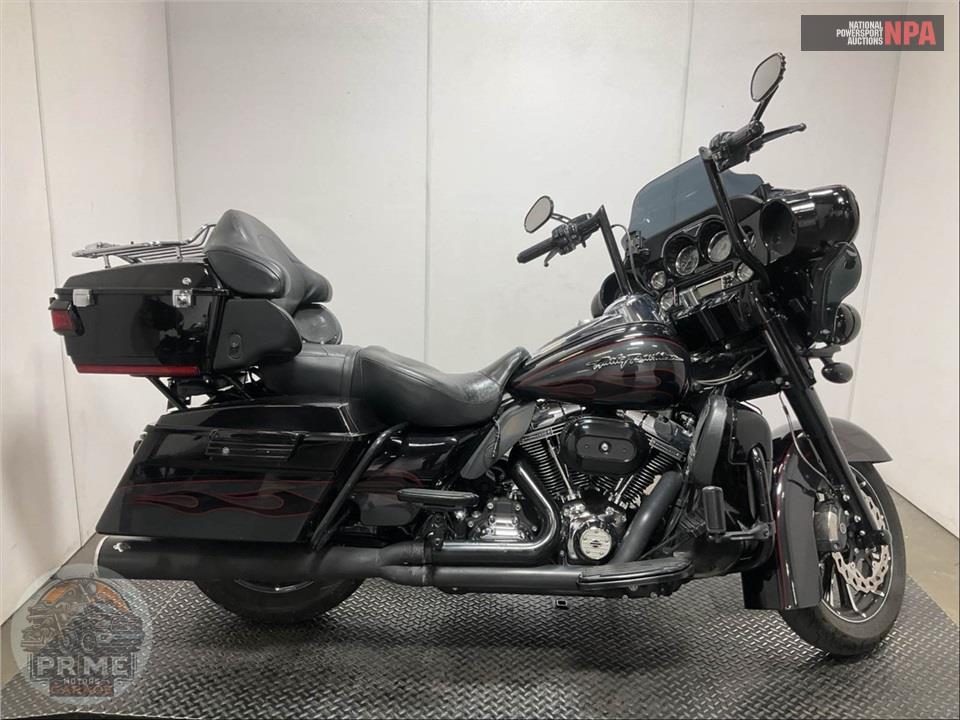 2010 HARLEY-DAVIDSON FLHTCUSE5
