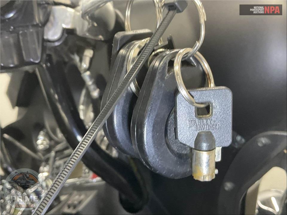 2008 Harley-Davidson FLHTCU ULTRA CLASSIC ELECTRA GLIDE — фото 12