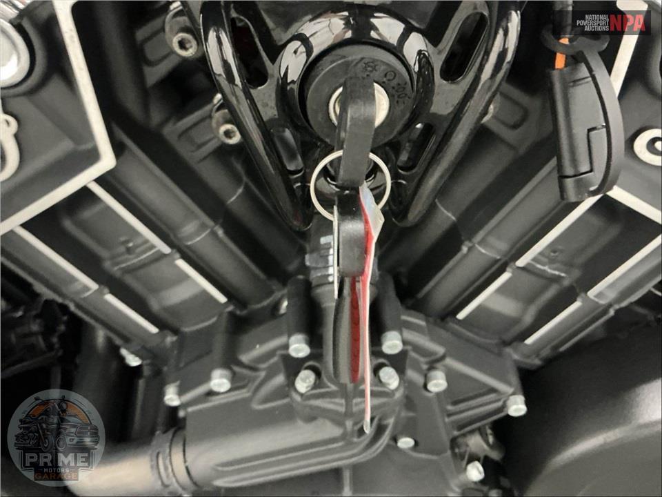 2024 Indian Motorcycle SCOUT BOBBER (ABS, BLACK METALLIC) — фото 11