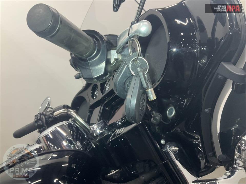 2019 Harley-Davidson FLHTK ULTRA LIMITED — фото 11