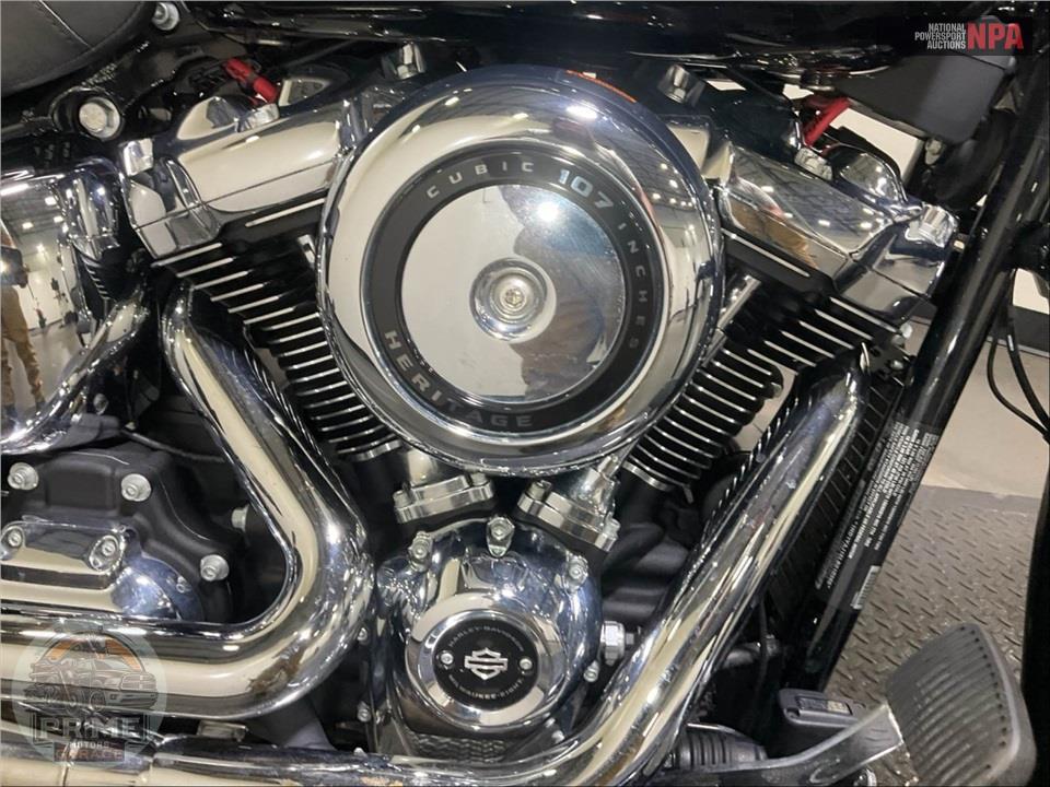 2020 Harley-Davidson FLHC HERITAGE CLASSIC — фото 6