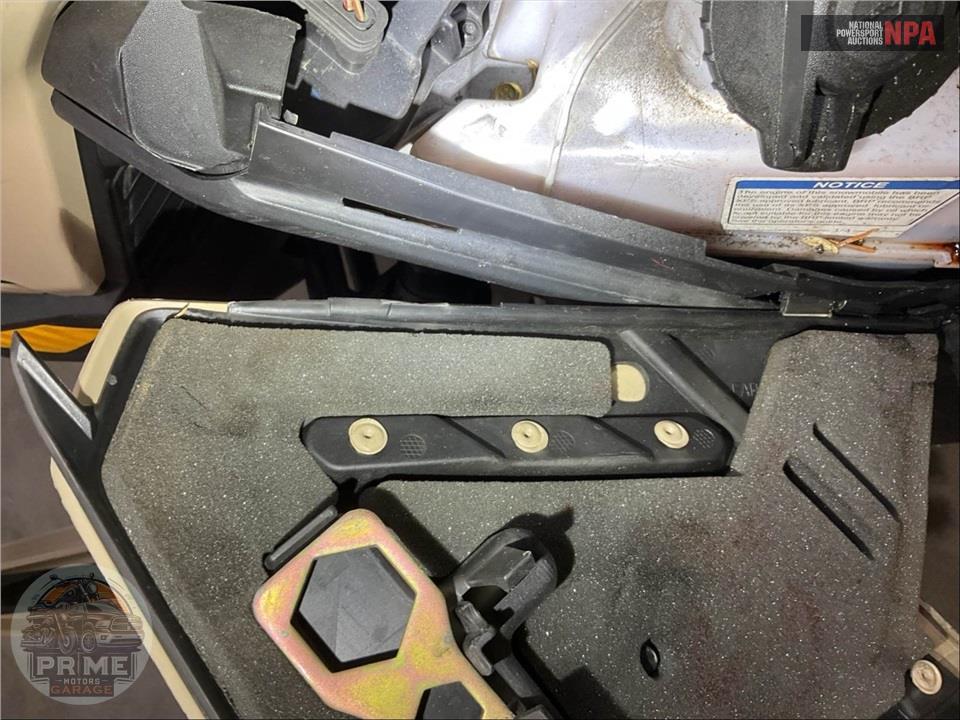 2024 Ski-Doo Summit X 154 850 E-TEC PowderMax Light FlexEdge 2.5" SHOT — фото 9