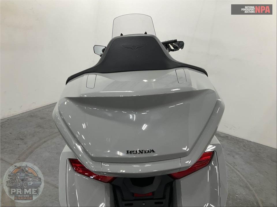 2026 Honda GL1800D GOLD WING TOUR AUTOMATIC DCT — фото 17