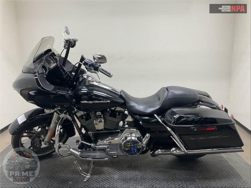 2015 Harley-Davidson FLTRXS ROAD GLIDE SPECIAL — фото 3