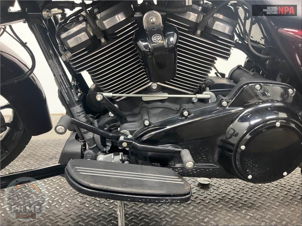 2018 Harley-Davidson FLHXS STREET GLIDE SPECIAL — фото 8