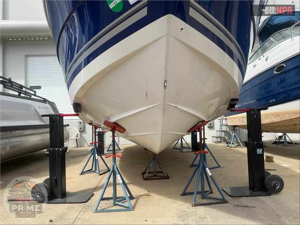 2006 Monterey Boat 302 CRUISER L=33/E=2 300 HP VOLVO SD — фото 6