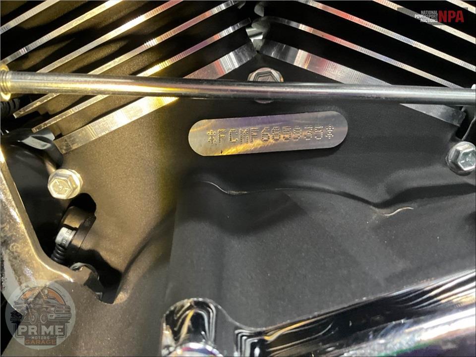 2015 Harley-Davidson FLHTCU ULTRA CLASSIC ELECTRA GLIDE — фото 33