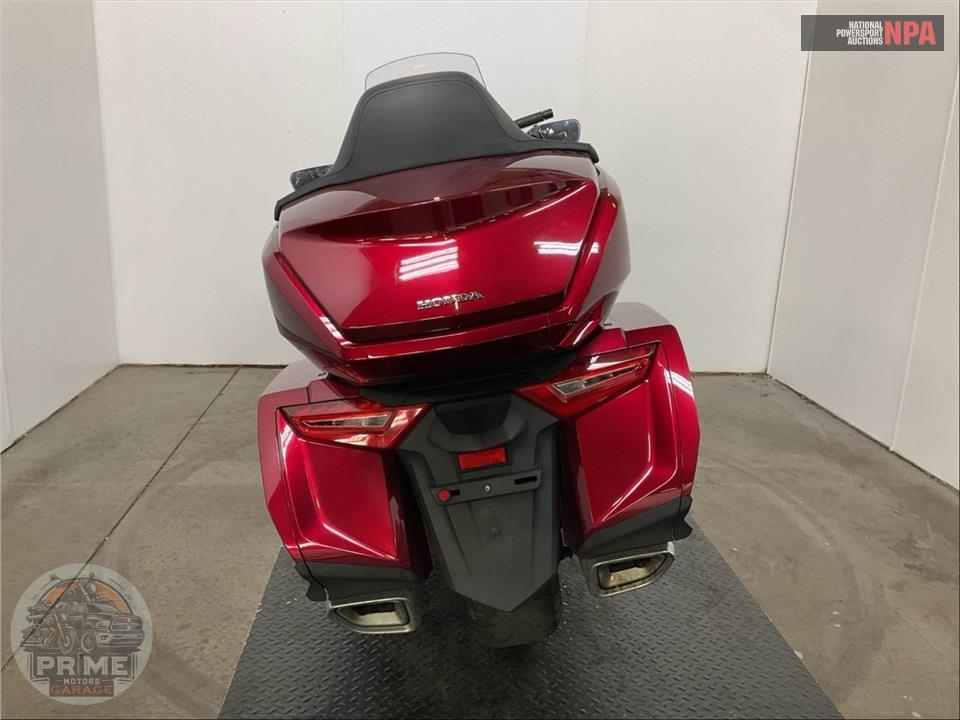 2018 Honda GL1800D GOLDWING TOUR DCT (RED) — фото 4