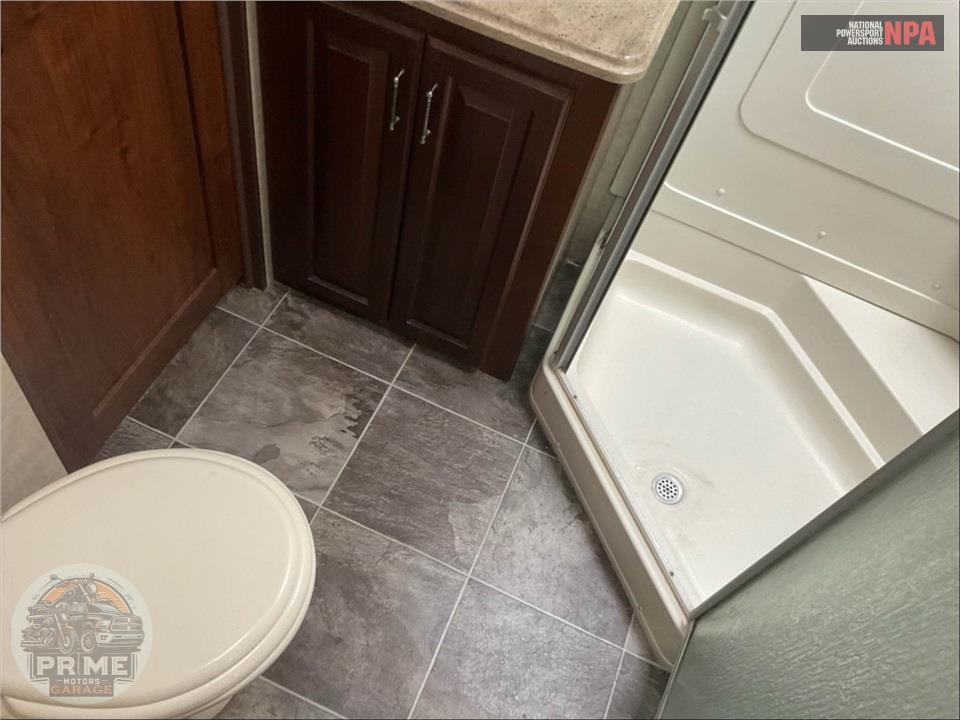2015 Keystone Rv M-3535 RE - ALPINE FIFTH WHEEL SERIES — фото 21