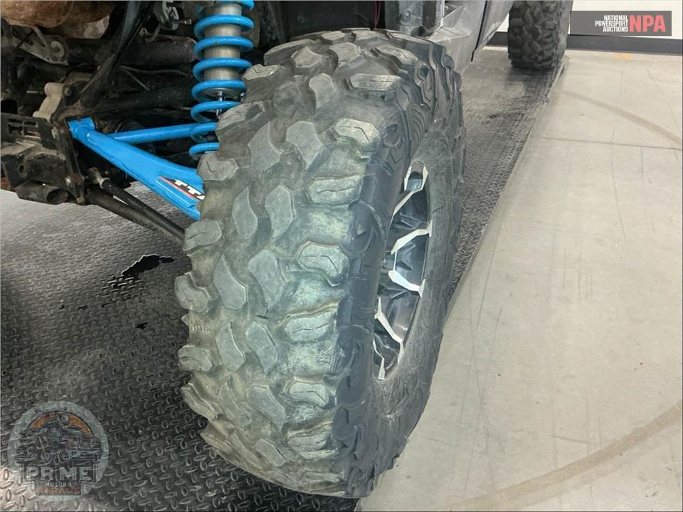 2017 Can-Am MAVERICK MAX 1000R X MR (HYPER SILVER, BLACK & OCTANE BLUE) — фото 27