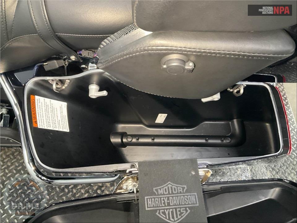 2019 Harley-Davidson FLHTK ULTRA LIMITED — фото 17