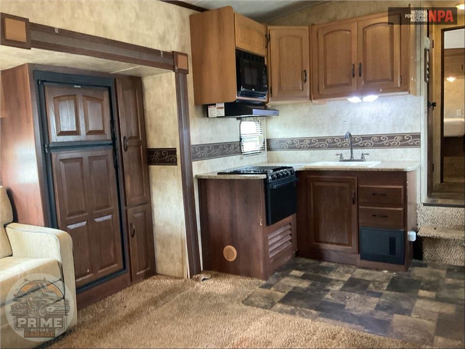 2013 Keystone Rv M-284 FRE - SYDNEY FIFTH WHEEL SERIES — фото 9