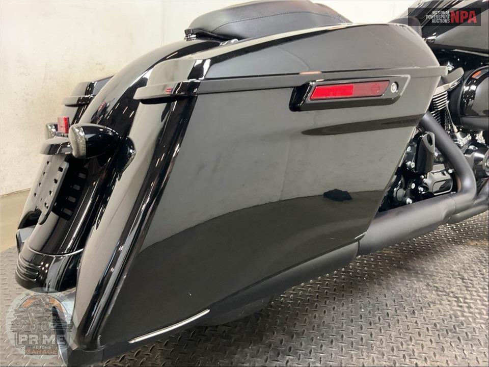 2018 Harley-Davidson FLHRXS ROAD KING SPECIAL — фото 18