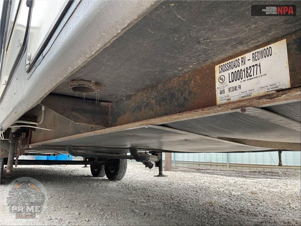 2017 Crossroads Rv M-3801 MD - VOLANTE HP FIFTH WHEEL SERIES — фото 53
