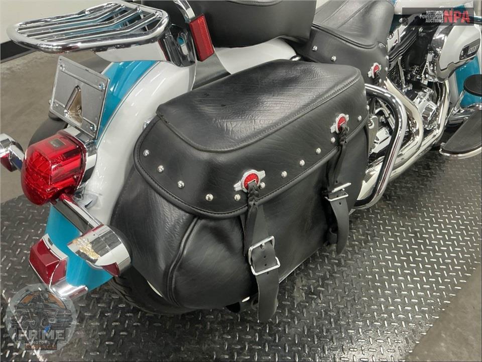 2017 Harley-Davidson FLSTC HERITAGE SOFTAIL CLASSIC — фото 17