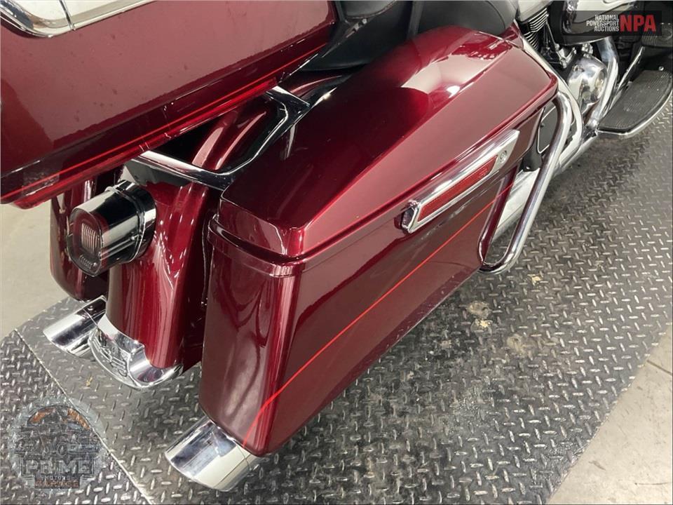 2017 Harley-Davidson FLHTK ULTRA LIMITED — фото 21
