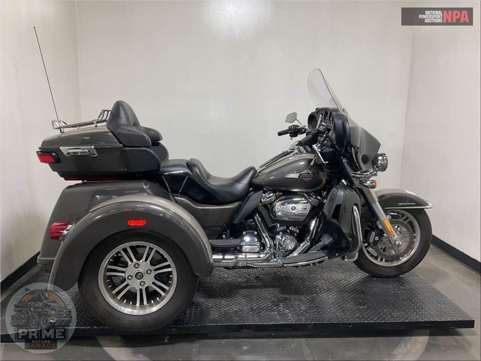 2023 Harley-Davidson FLHTCUTG TRI GLIDE ULTRA CLASSIC — фото 1