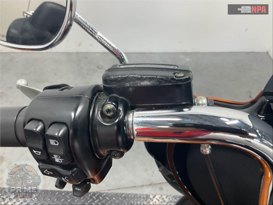 2016 Harley-Davidson FLHTK ELECTRA GLIDE ULTRA LIMITED — фото 31