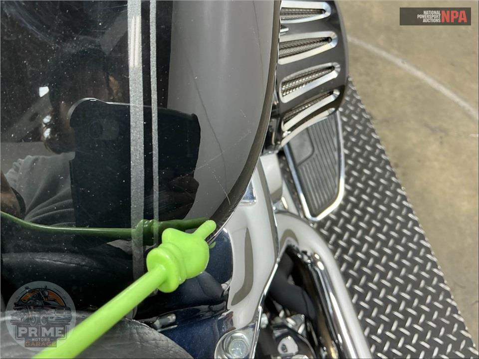 2019 Harley-Davidson FLDE DELUXE — фото 17