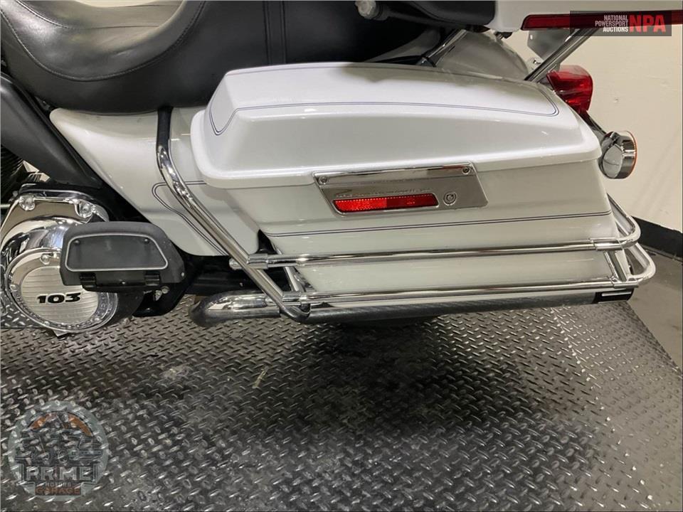 2012 Harley-Davidson FLHTCU UL CLSC EL GLIDE — фото 23