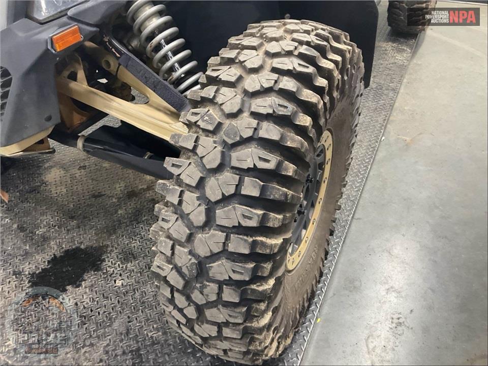 2023 Can-Am MAVERICK X3 X RC  TURBO RR 72 — фото 19