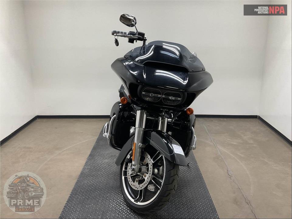2015 Harley-Davidson FLTRXS ROAD GLIDE SPECIAL — фото 2