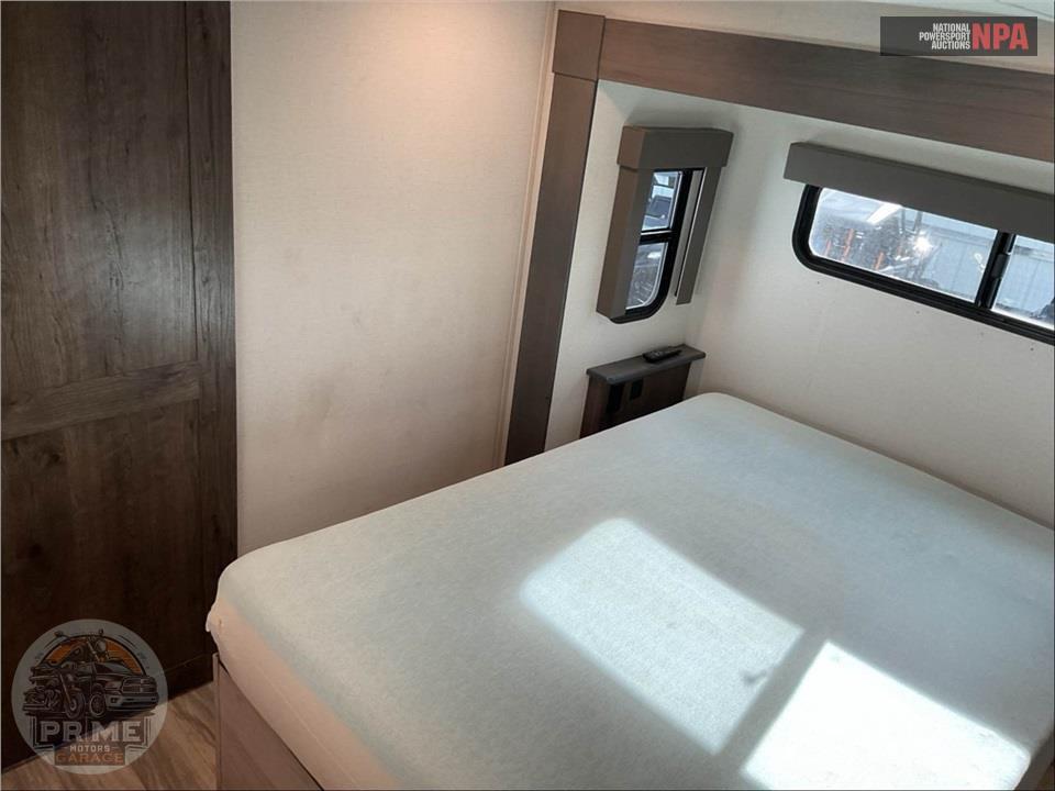 2023 Alliance Rv M-43V13 - VALOR FIFTH WHEEL SERIES — фото 13