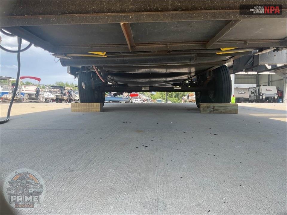 2019 Cherokee By Forest River M-325PACK13 - WOLF PACK TOY HAULER TOY HAULER SERIES — фото 55
