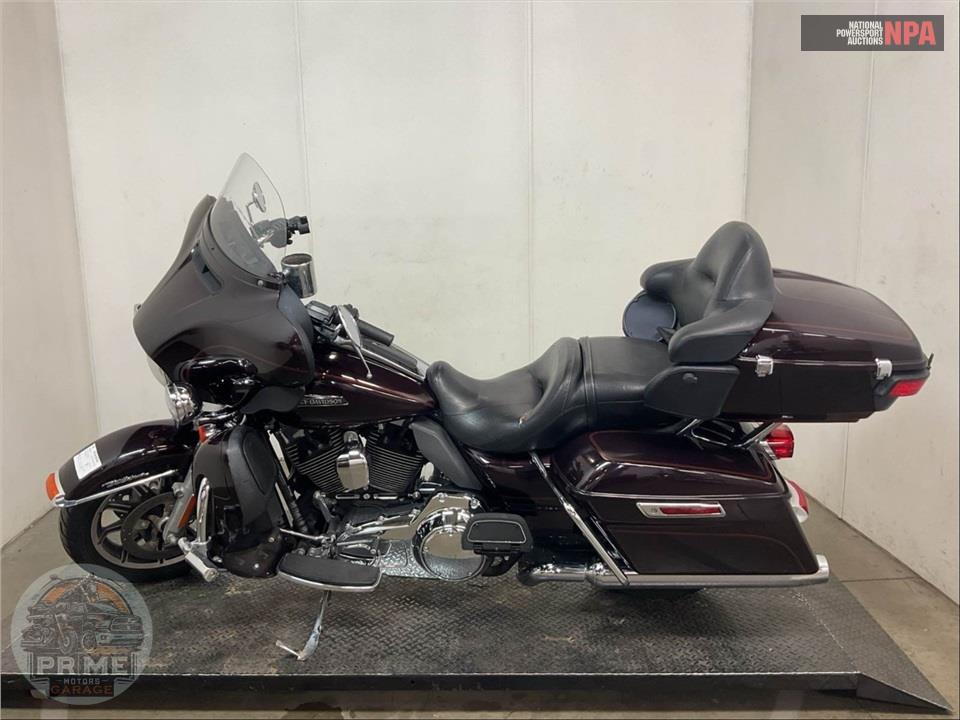 2014 Harley-Davidson FLHTCU ULTRA CLASSIC ELECTRA GLIDE — фото 3