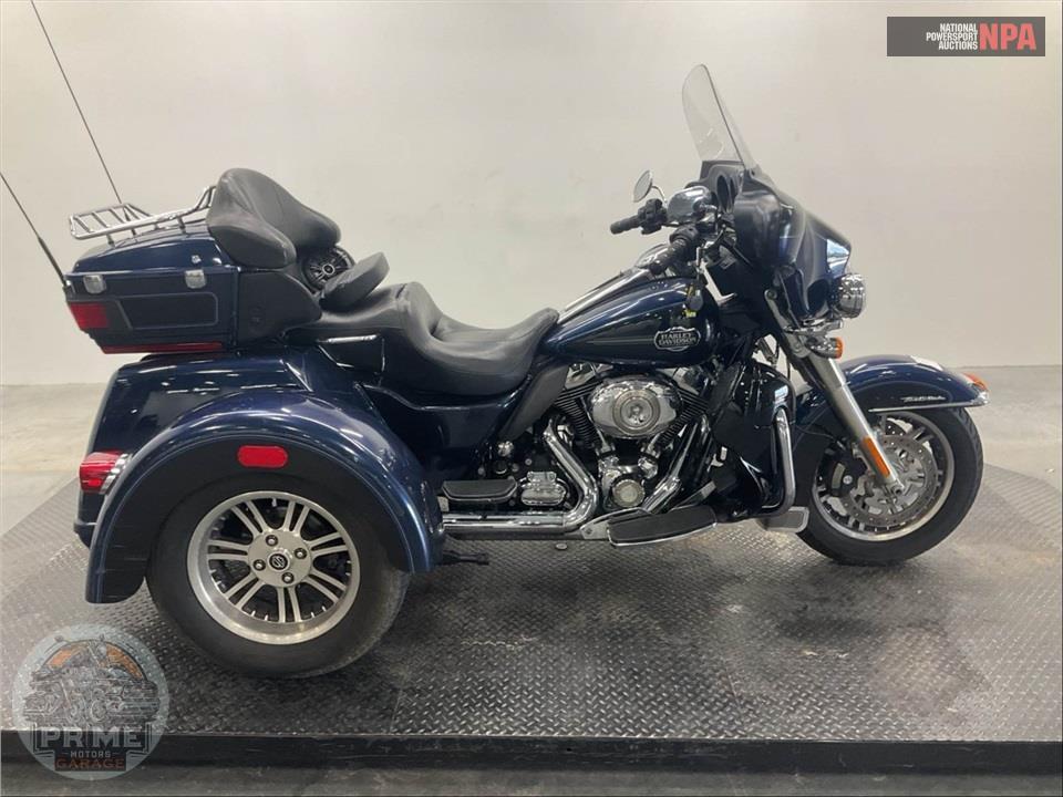 2013 HARLEY-DAVIDSON FLHTCUTG TRIGLIDE UL CLSC