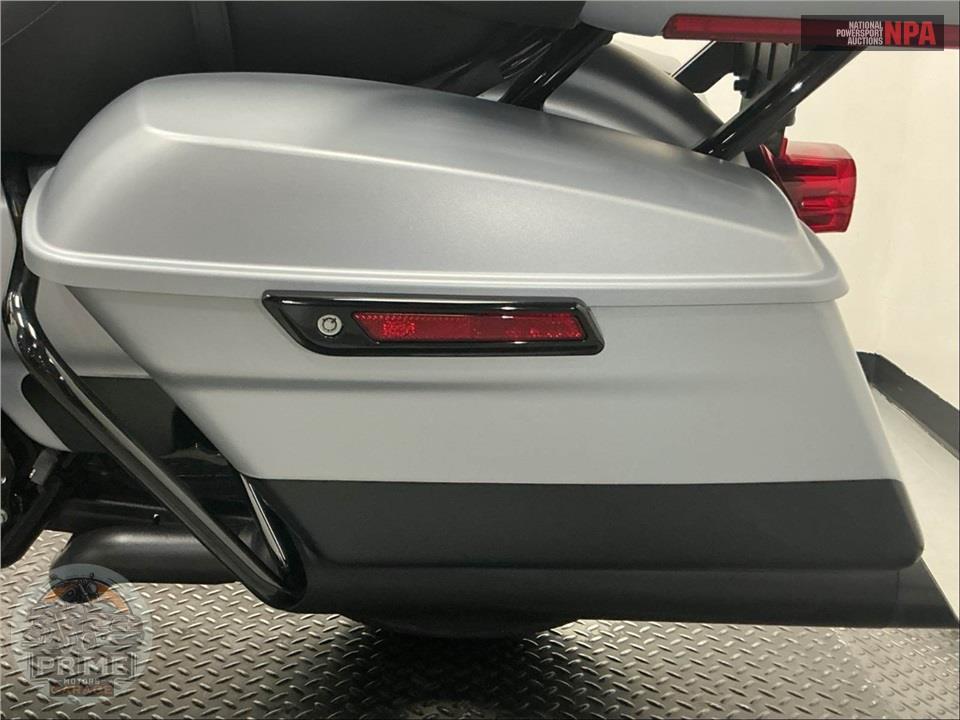 2020 Harley-Davidson FLTRK ROAD GLIDE LIMITED — фото 17