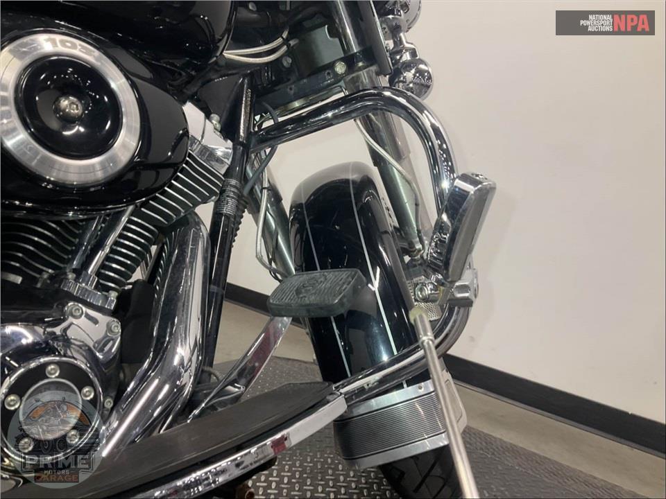 2011 Harley-Davidson FLHTK ELECTRA GLIDE UL LI — фото 20