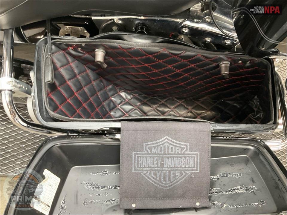 2011 Harley-Davidson FLHTC ELECTRA GLIDE CLSC — фото 23