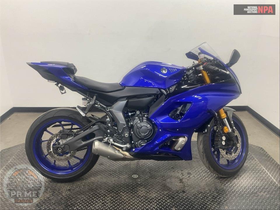 2025 Yamaha YZF-R7 — фото 1