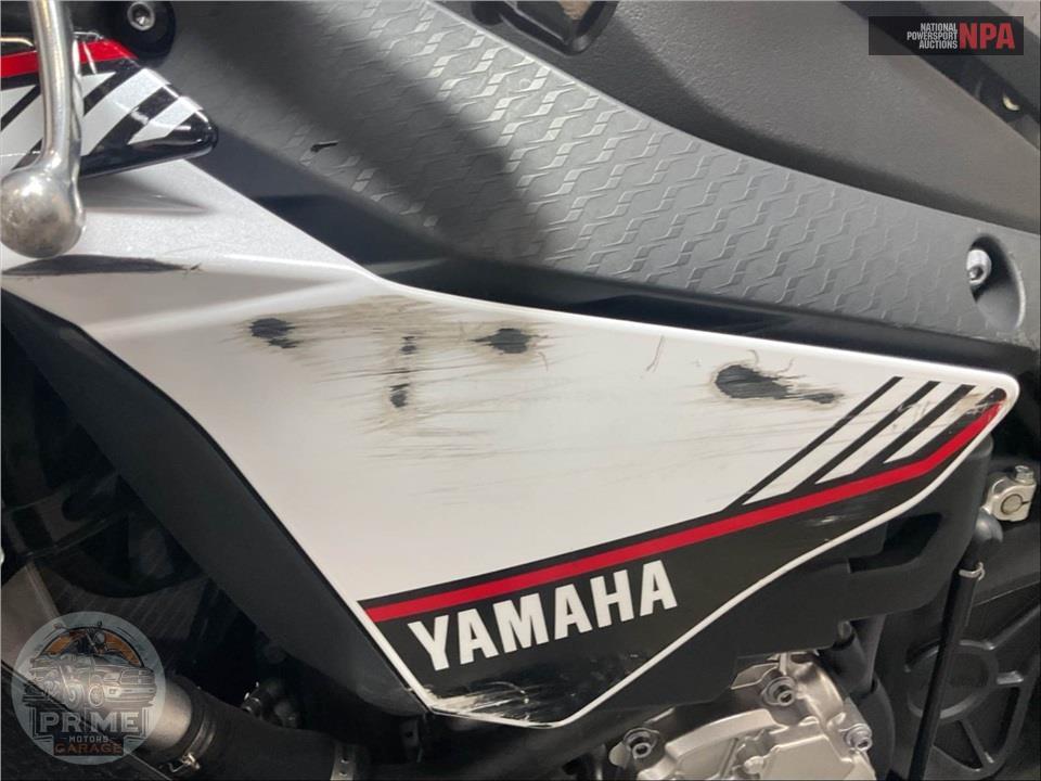 2016 Yamaha YZF-R1S — фото 18