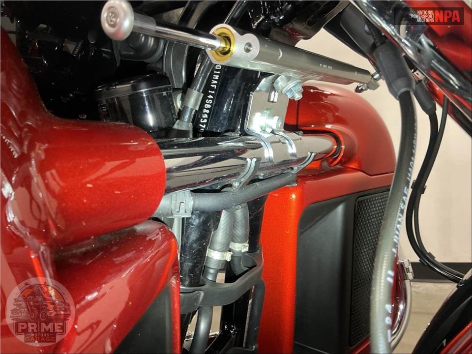 2025 Harley-Davidson FLHTCUTG TRI GLIDE ULTRA CLASSIC — фото 11