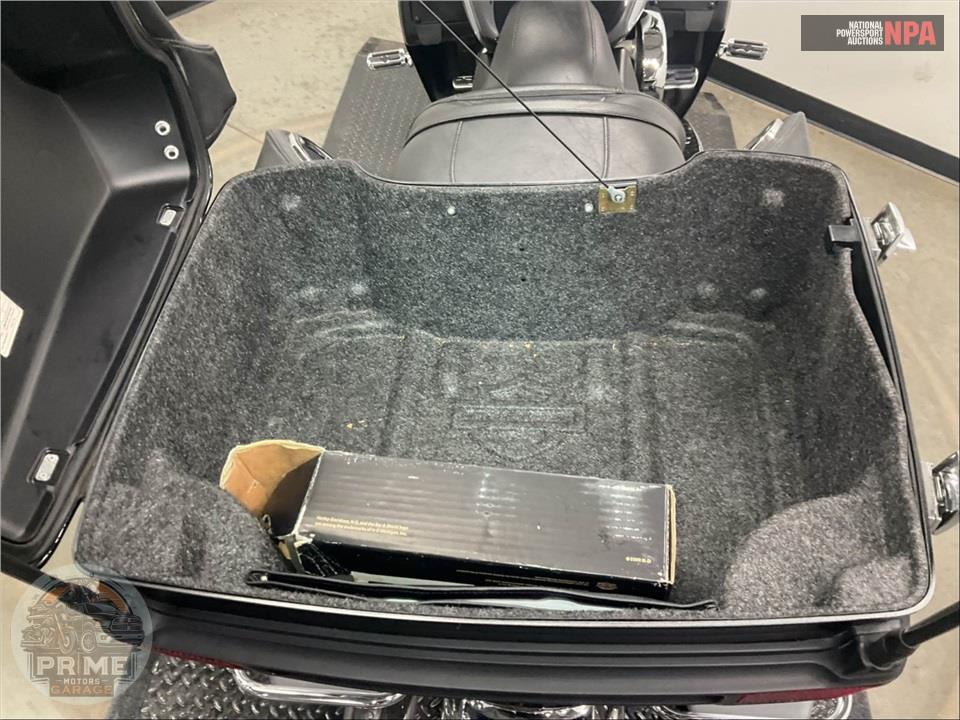 2013 Harley-Davidson FLHTCU UL CLSC EL GLIDE — фото 25