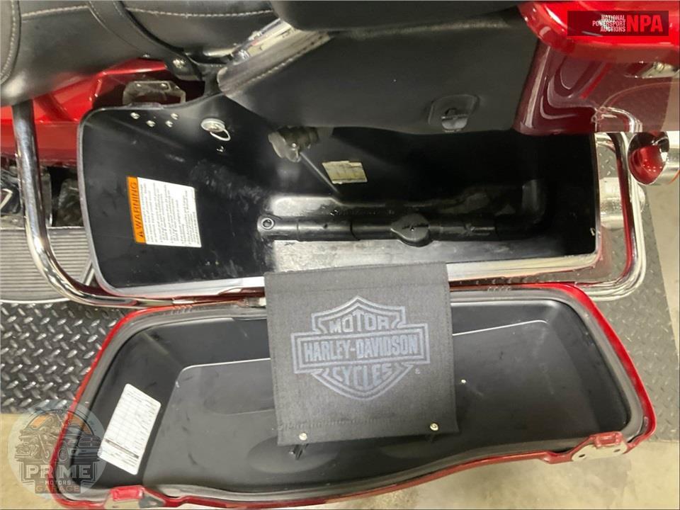 2013 Harley-Davidson FLHTCU UL CLSC EL GLIDE — фото 40