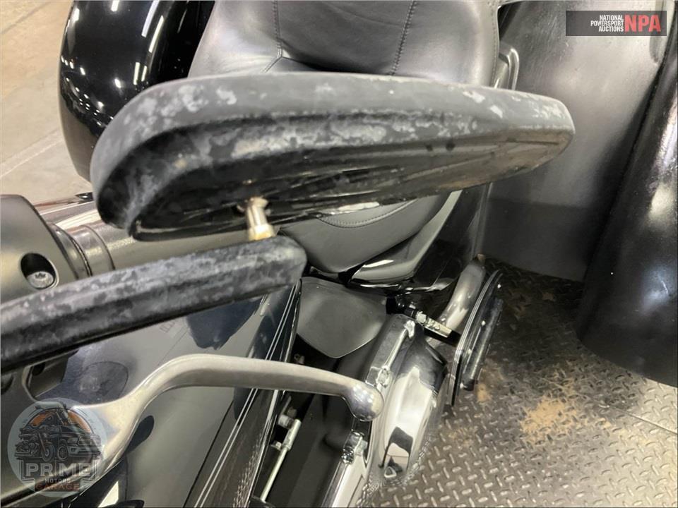 2013 Harley-Davidson FLHTCUTG TRIGLIDE UL CLSC — фото 88