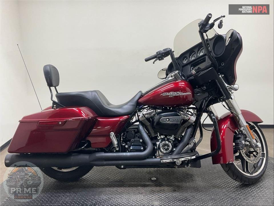 2017 Harley-Davidson FLHX STREET GLIDE — фото 1