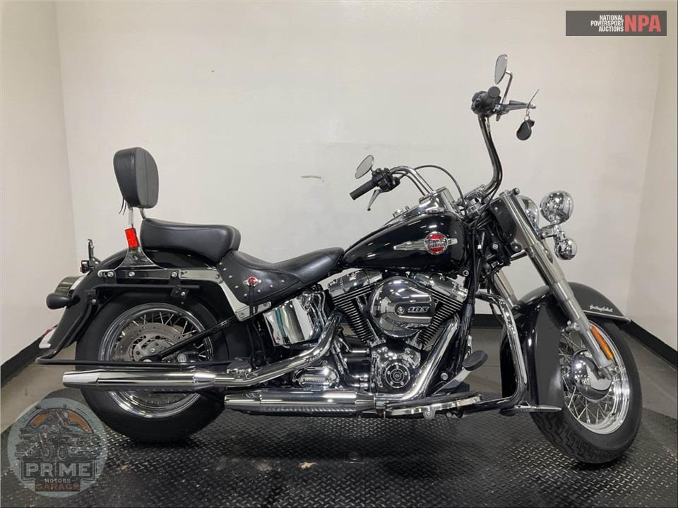2017 Harley-Davidson FLSTC HERITAGE SOFTAIL CLASSIC — фото 1