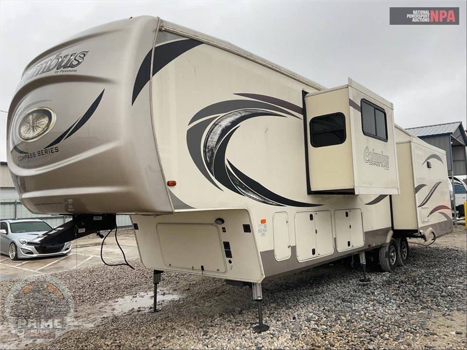 2019 Palomino By Forest River M-383FBC - COMPASS FIFTH WHEEL SERIES — фото 2