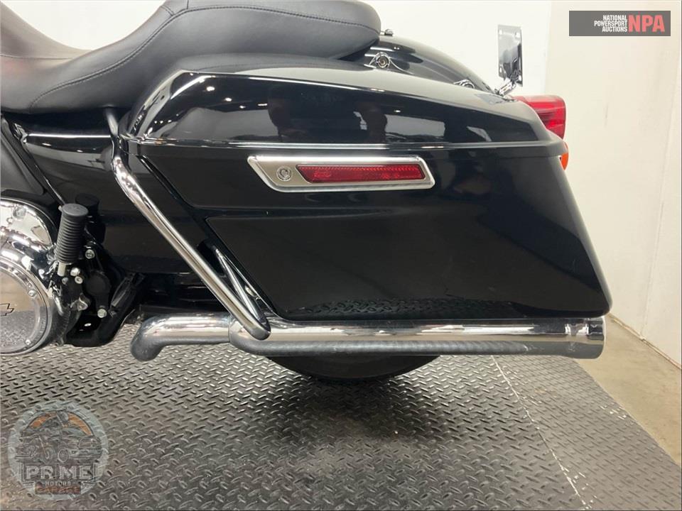 2024 Harley-Davidson FLTRXP POLICE ROAD GLIDE — фото 16