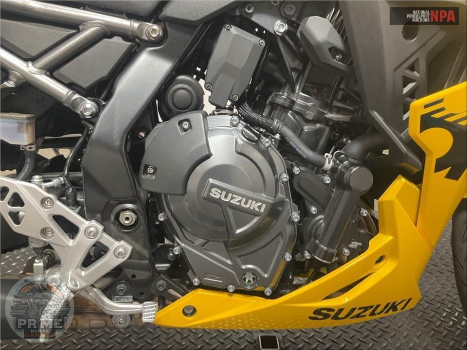 2024 Suzuki GSX800FRQM4 GSX-8R — фото 7