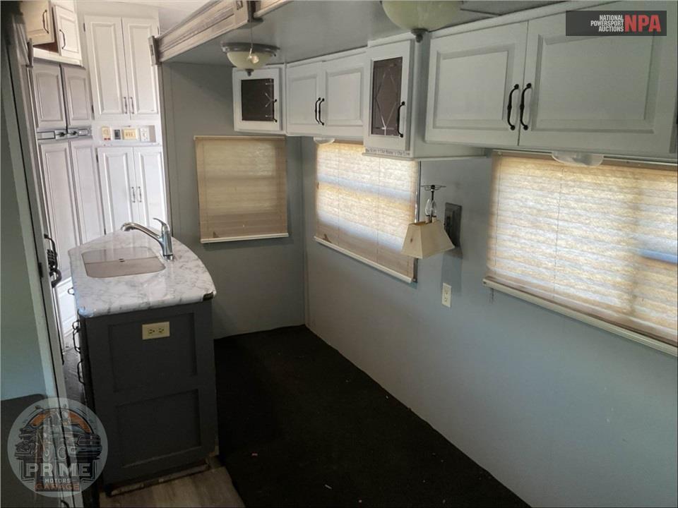 2012 Keystone Rv M-358 RLT - MONTANA MOUNTAINEER FIFTH WHEEL SERIES — фото 8