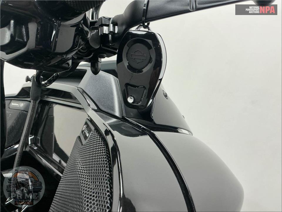 2024 Harley-Davidson FLTRXSTSE CVO ROAD GLIDE ST — фото 10