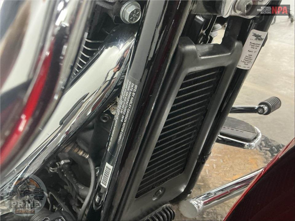 2019 Harley-Davidson FLDE DELUXE — фото 26