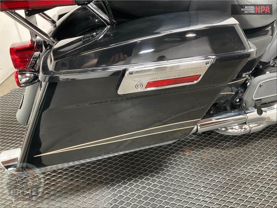 2013 Harley-Davidson FLTRU ROAD GLIDE ULTRA — фото 20